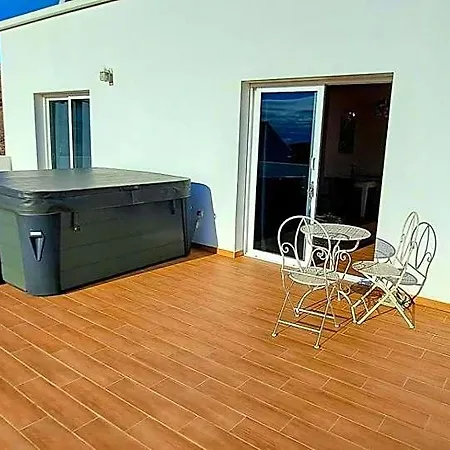 Calma View Jacuzzi Appartement